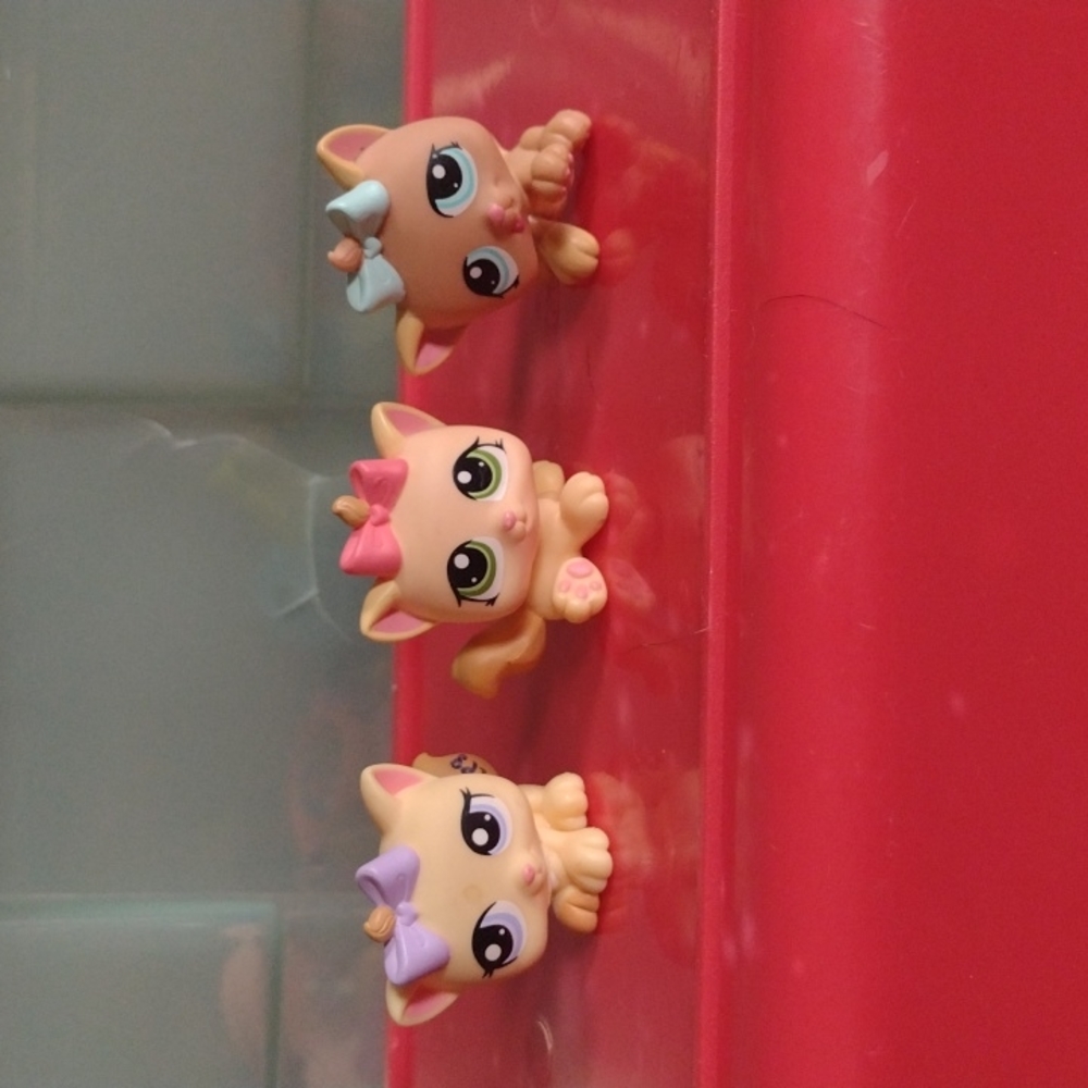 Littlest Pet Shop cats